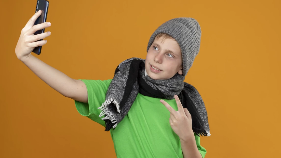 Ilustracja do artykułu: Czym jest OOTD i jak ten trend wpływa na młodzież?