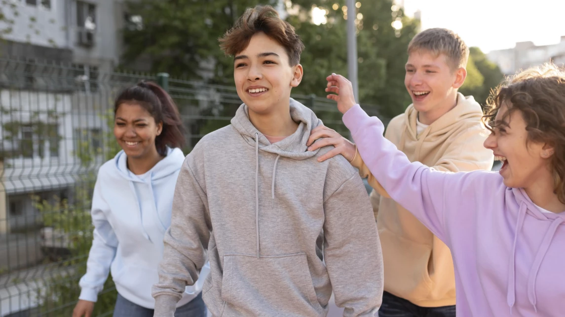 Illustration for the article: Developing Leadership Potential in Adolescents